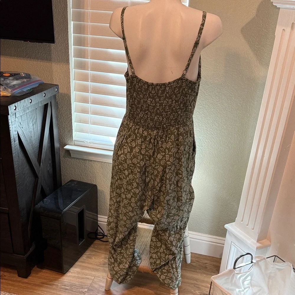 Old navy Green Floral Jumpsuit - L - Picture 6 of 8